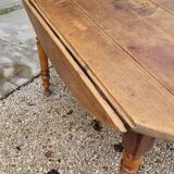 Rustic Burgundian farm table with old round shutters - 1m50