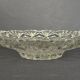 Grande coupe ancienne en verre moulé