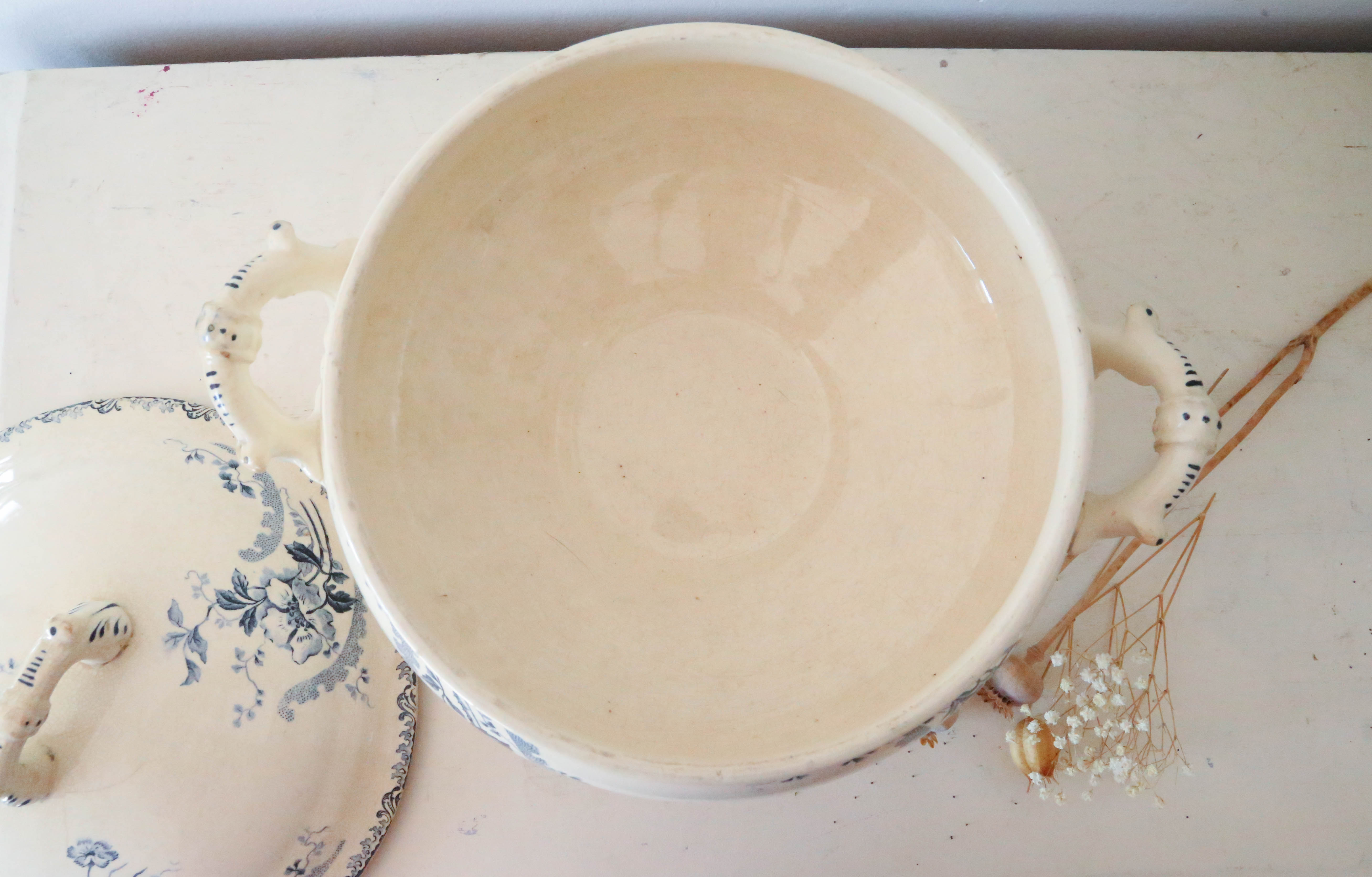 Soup bowl or salad bowl model Pornic, H. Boulenger & Cie, Terre de Fer, French manufacture