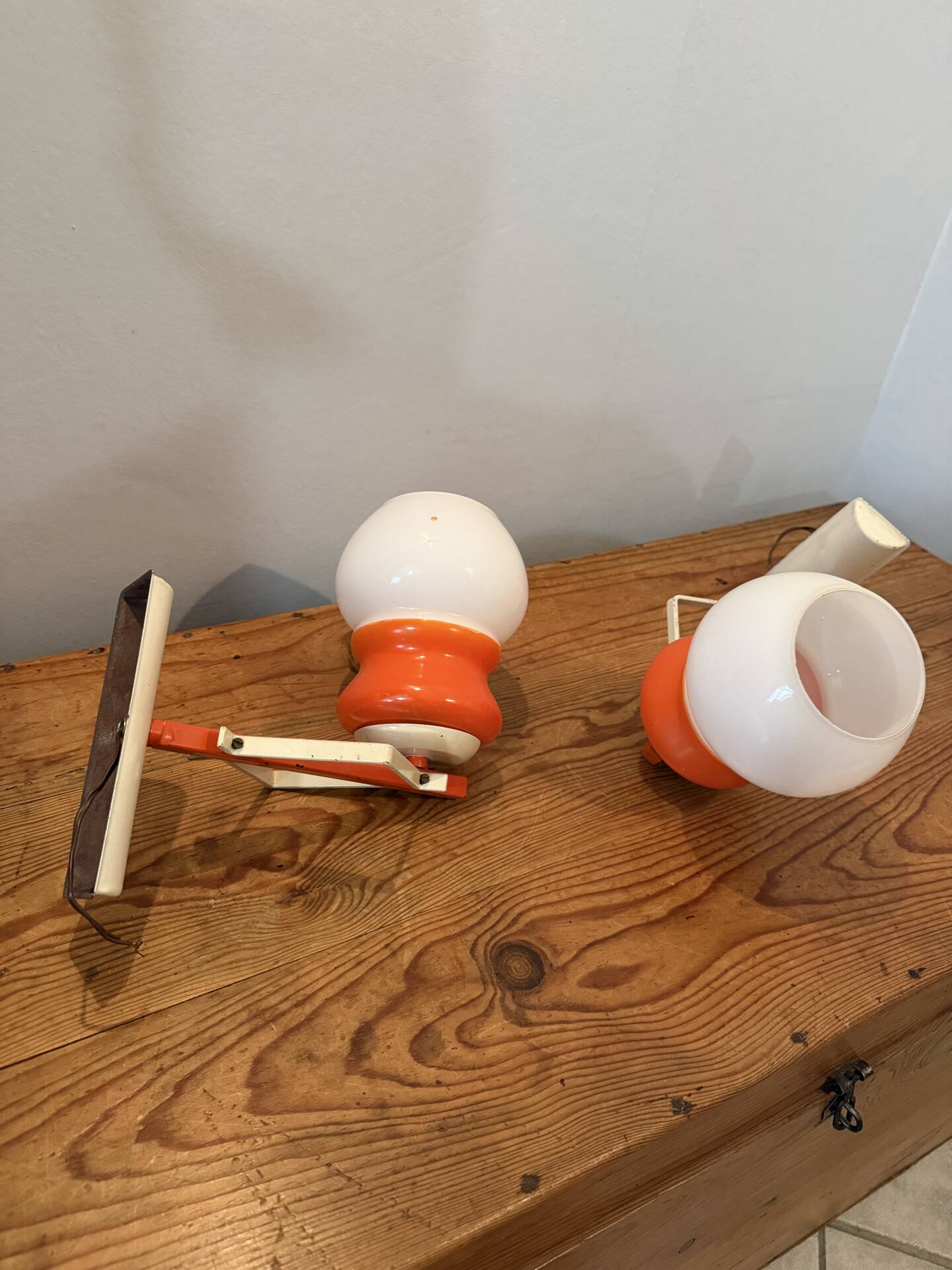 Pair of Space Age design wall lights in metal and vintage opaline.