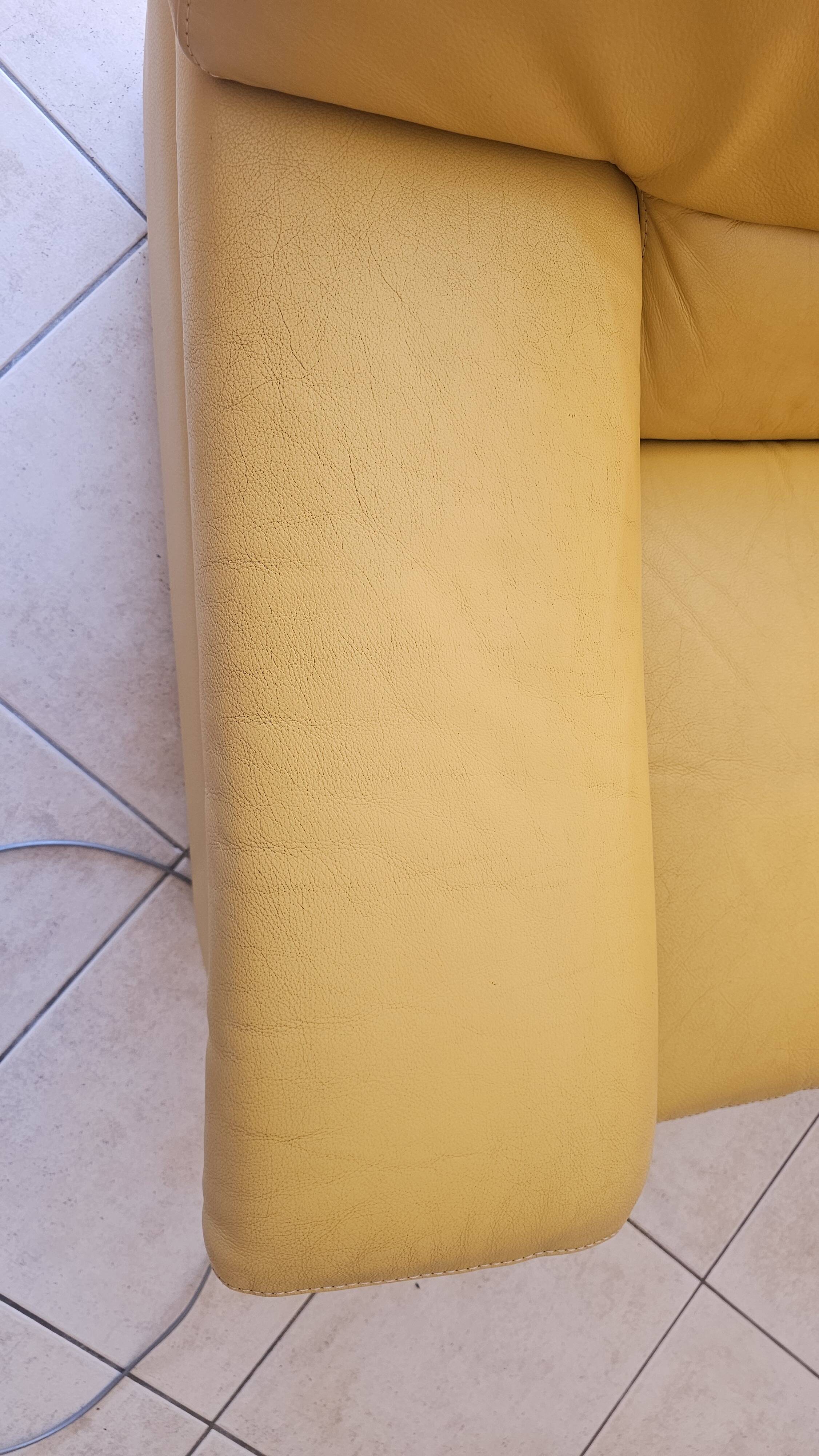 Canapé 3pl -roche bobois- cuir de vachette pleine fleur