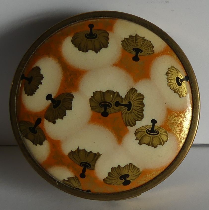 Coty bag powder tray