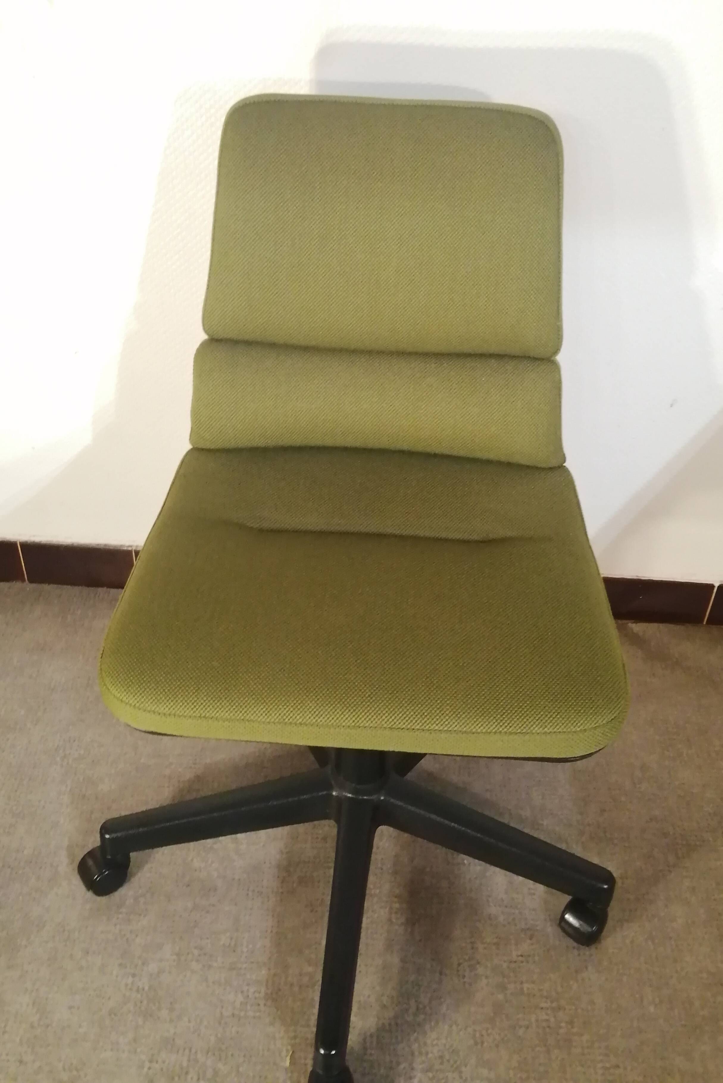 Green designer office armchair model s15 from Martin Stoll vintage 1970.