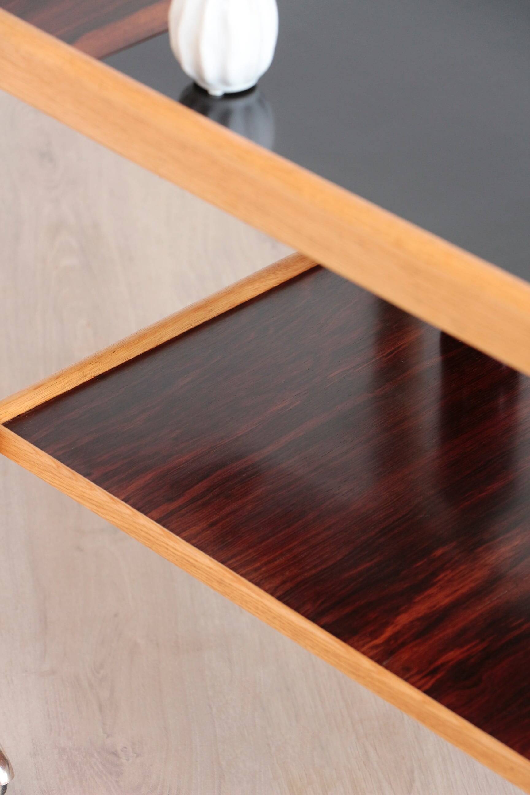 Scandinavian 'Thea' side table in rosewood and laminate, Yngve Ekström