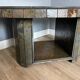 Table basse brutaliste – Table roulante en carrelage de pierre des années 1970