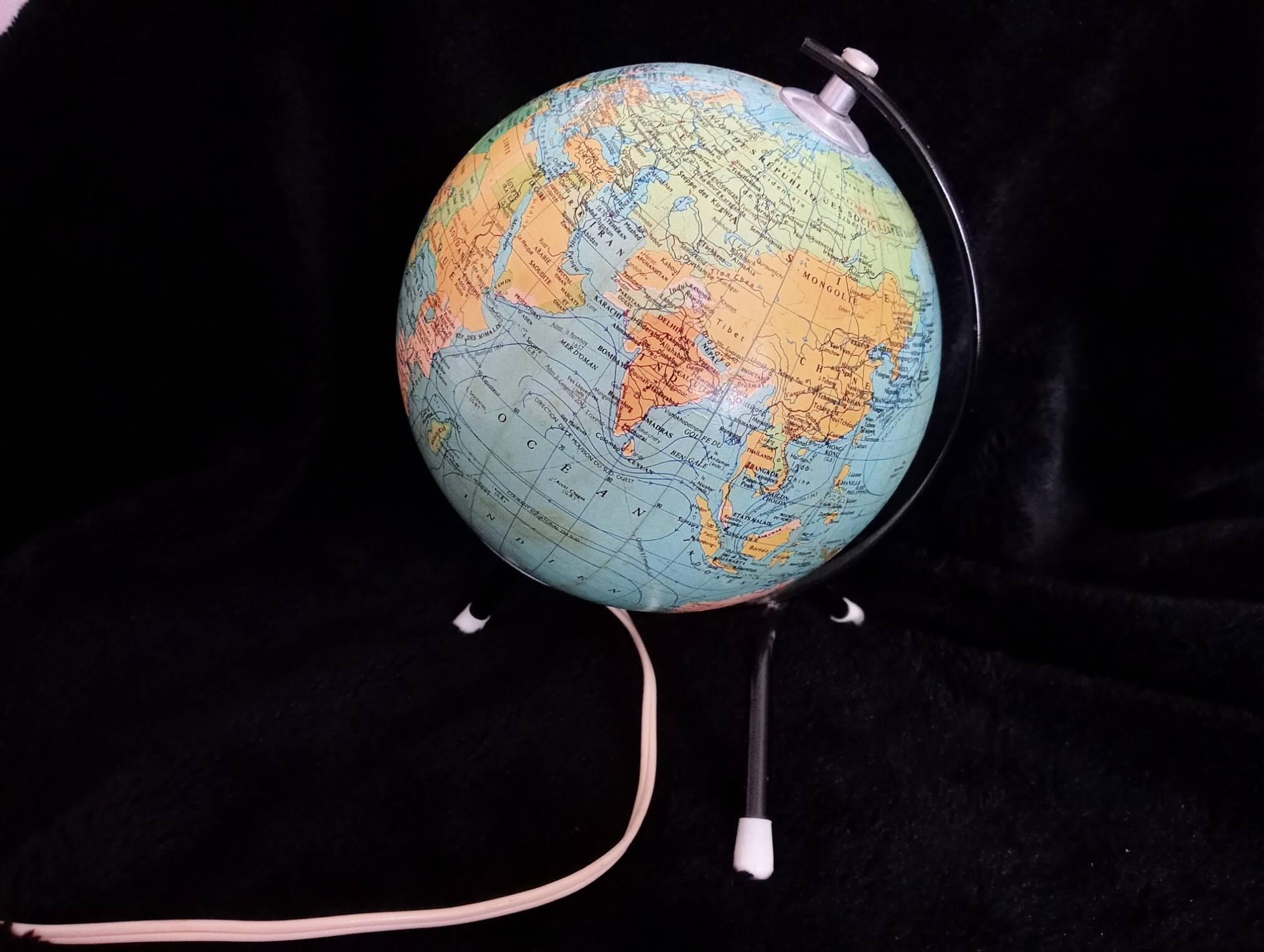 Vintage luminous earth globe