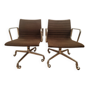 Paire de fauteuils Eames