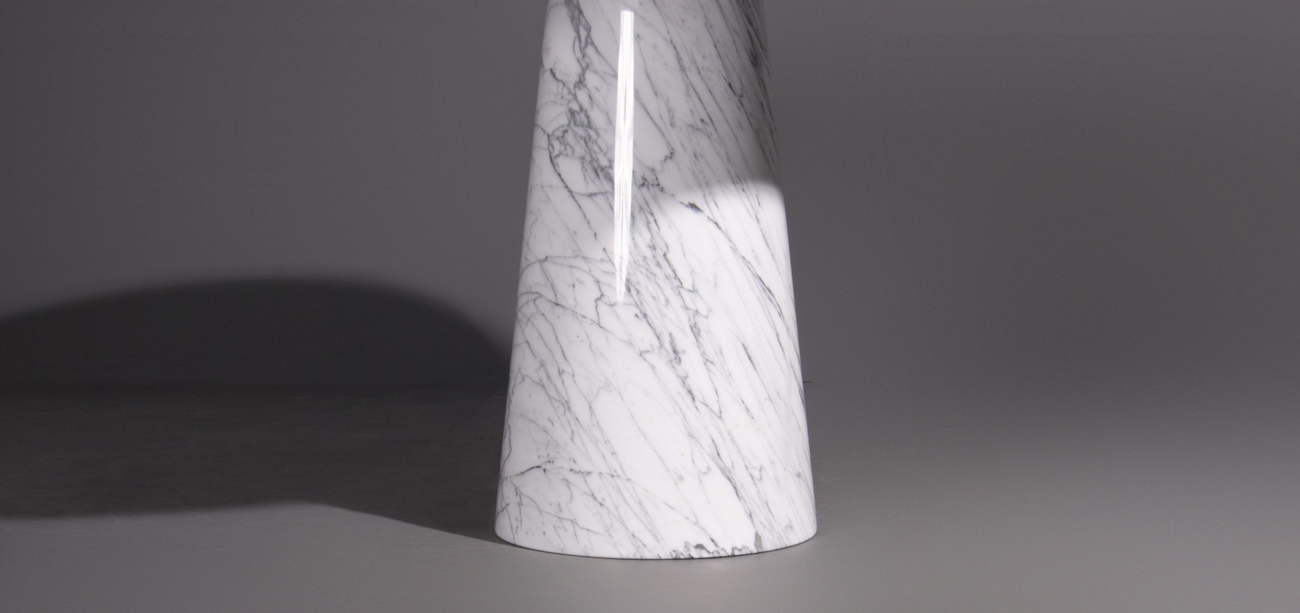Carrara marble round dining table