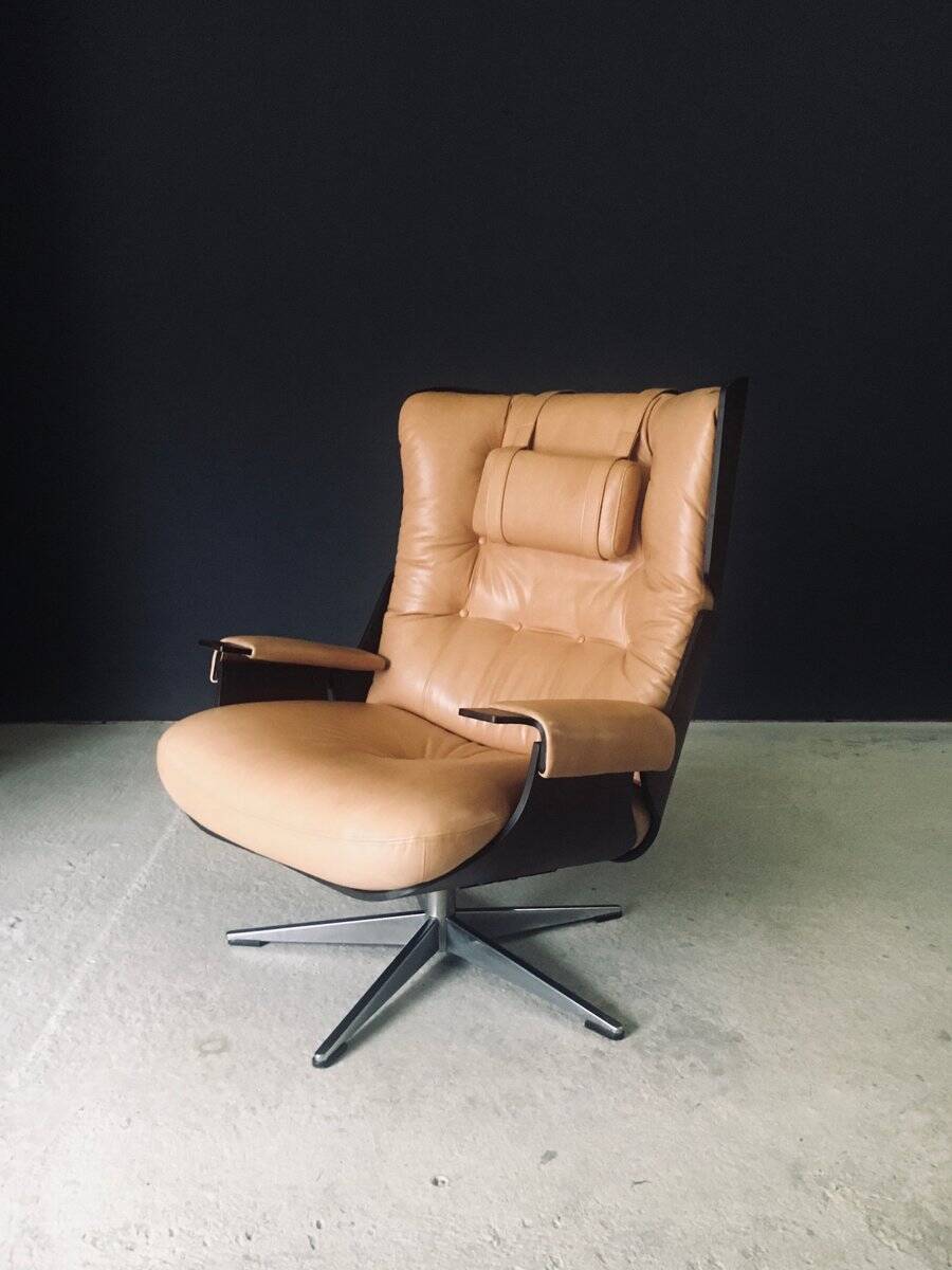 Set of Mid-Century Modern Leather Lounge Chair and Ottoman, Germany, 1960s