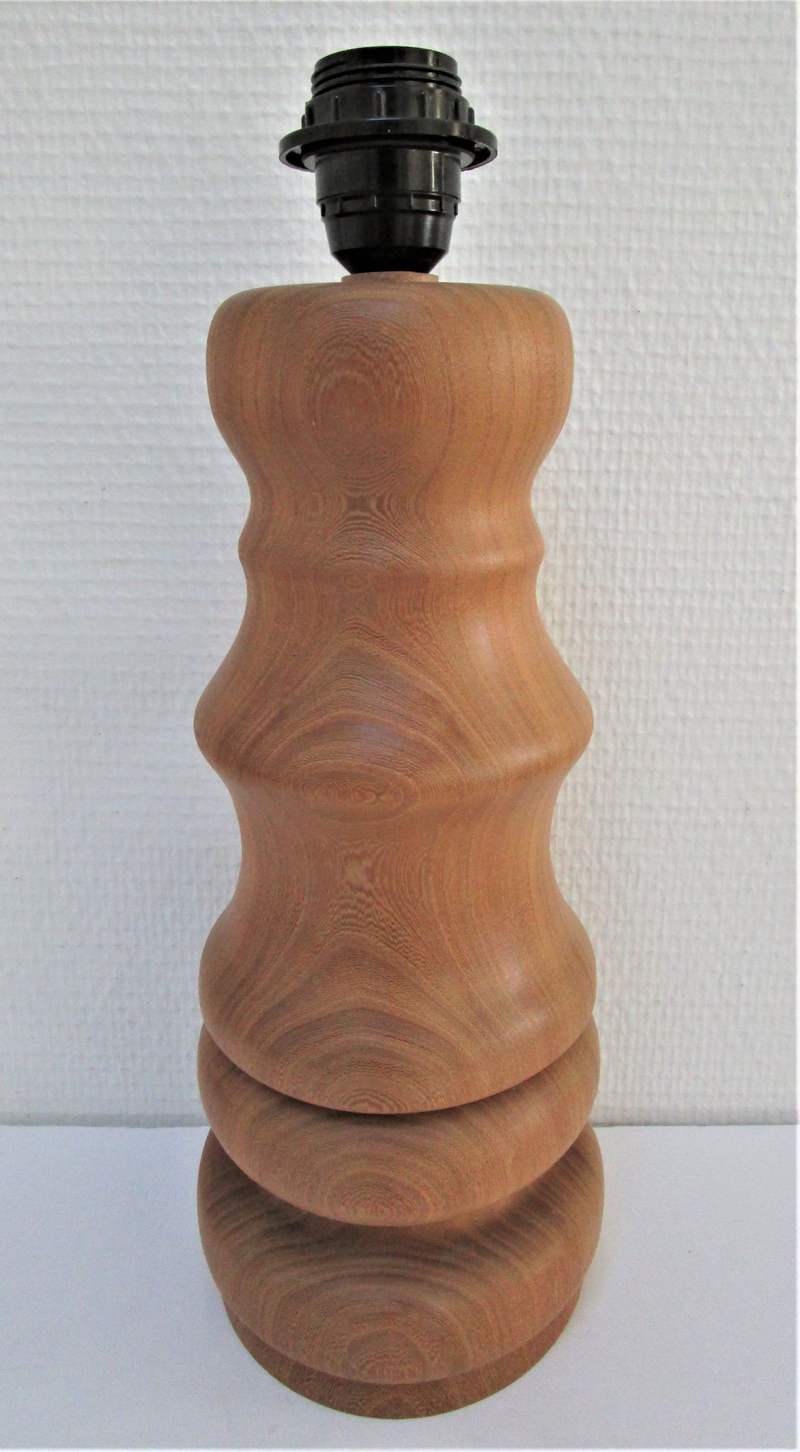 Pied de lampe XL bois massif veiné tourné vintage