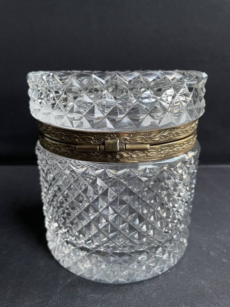 Cylindrical box – Crystal and gilded bronze