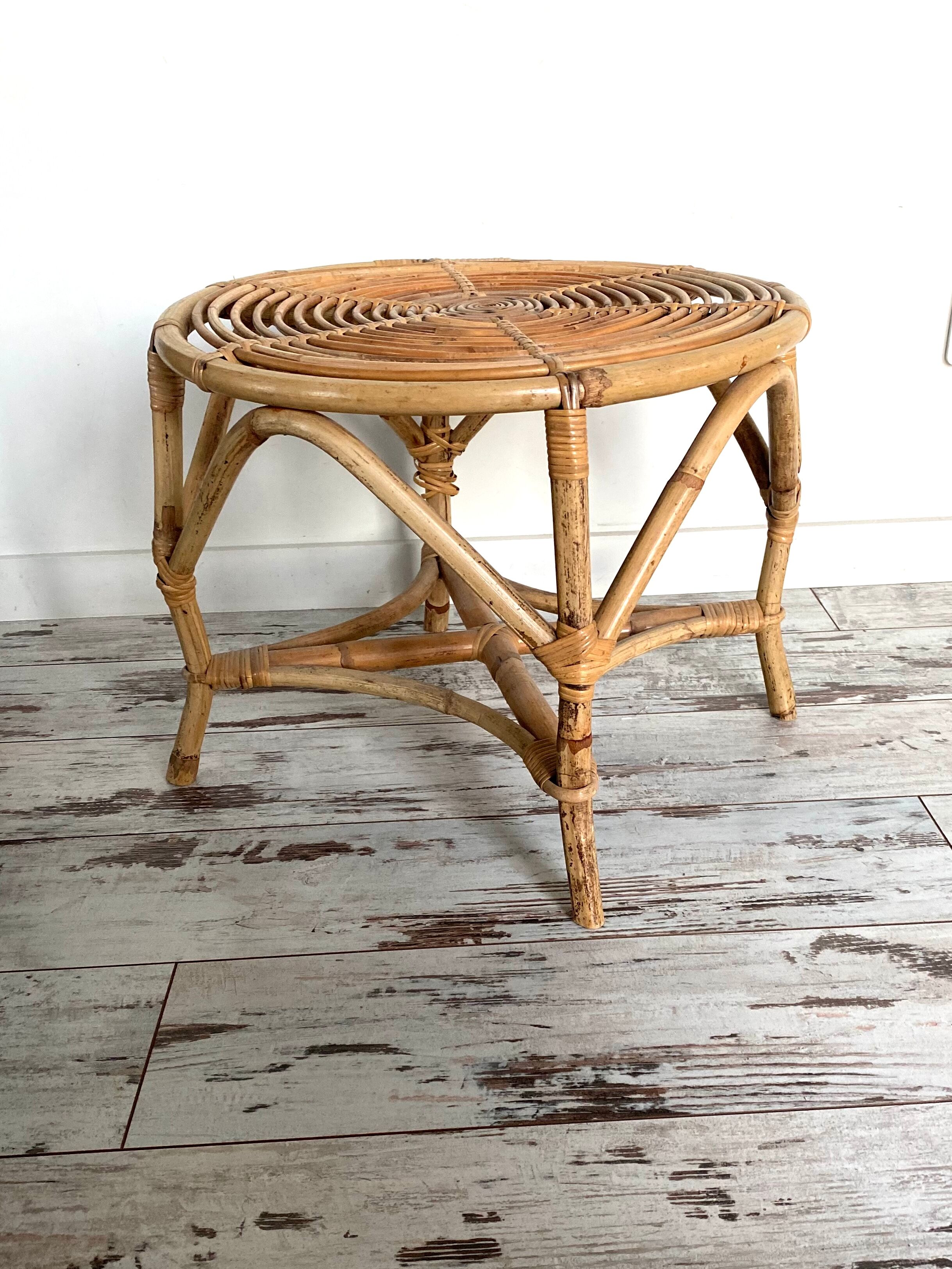 Round coffee table bamboo and wicker circa 70