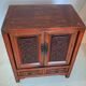 Cabinet chinois laqué rouge