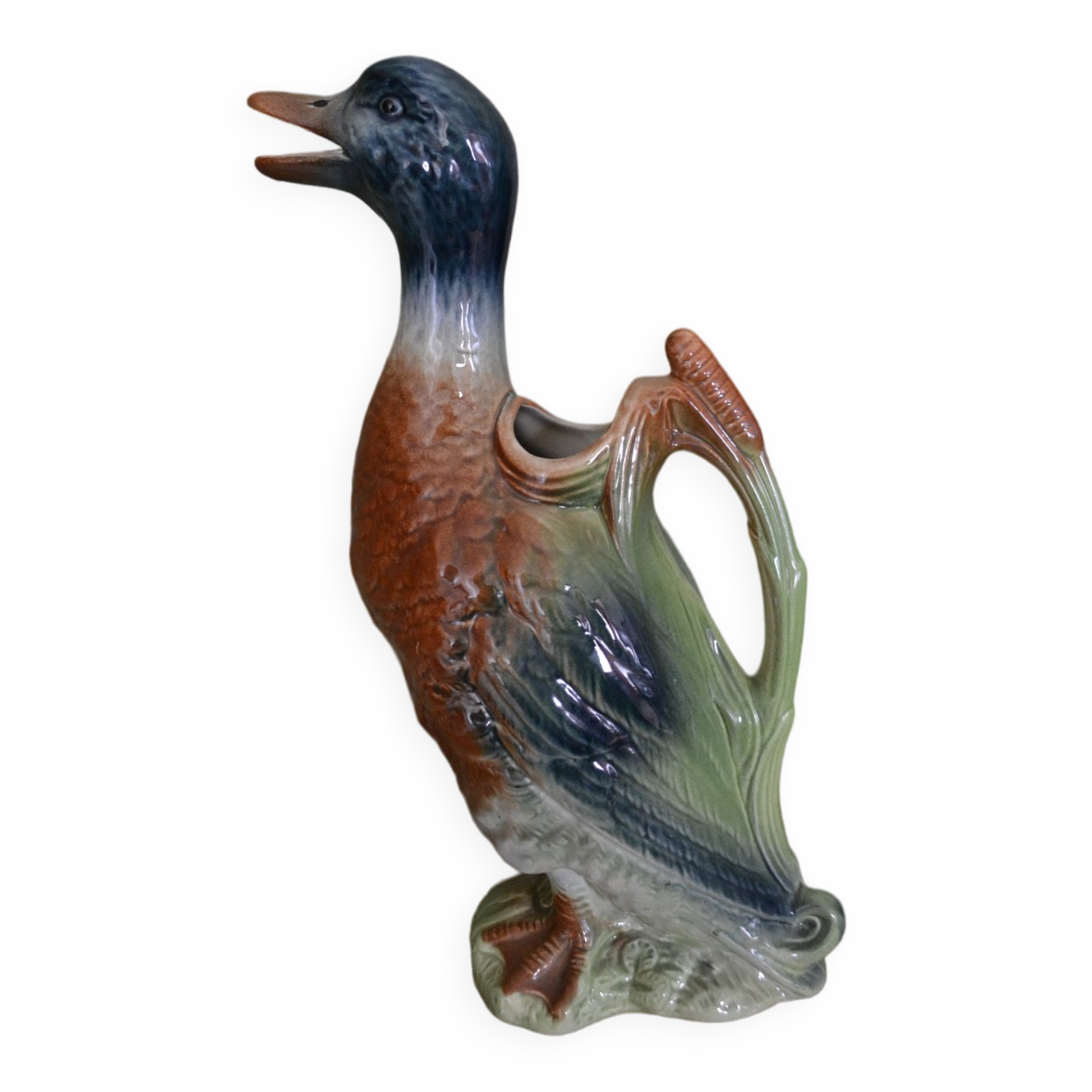 Pitcher duck in slip ST clement