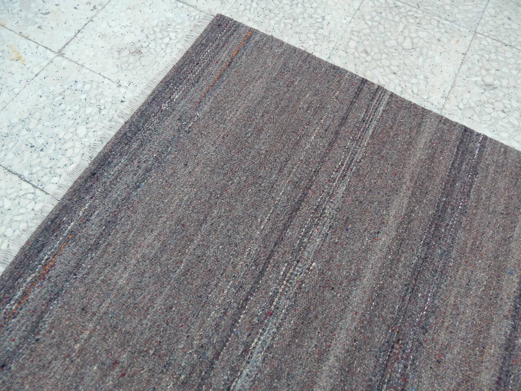 Vintage Turkish kilim handwoven 149x156 cm