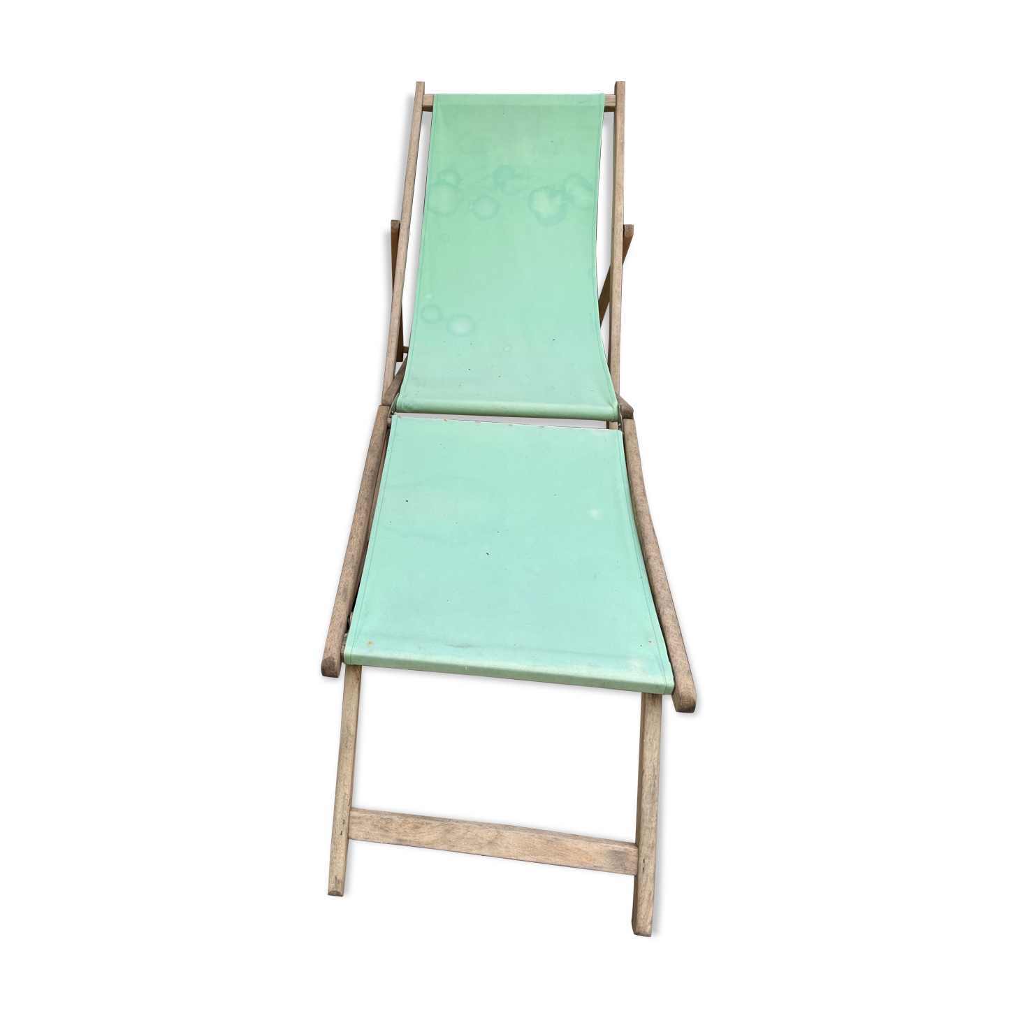 Chilean deckchair mint with water