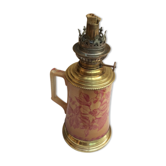 Kerosene lamp with ceramic body handle