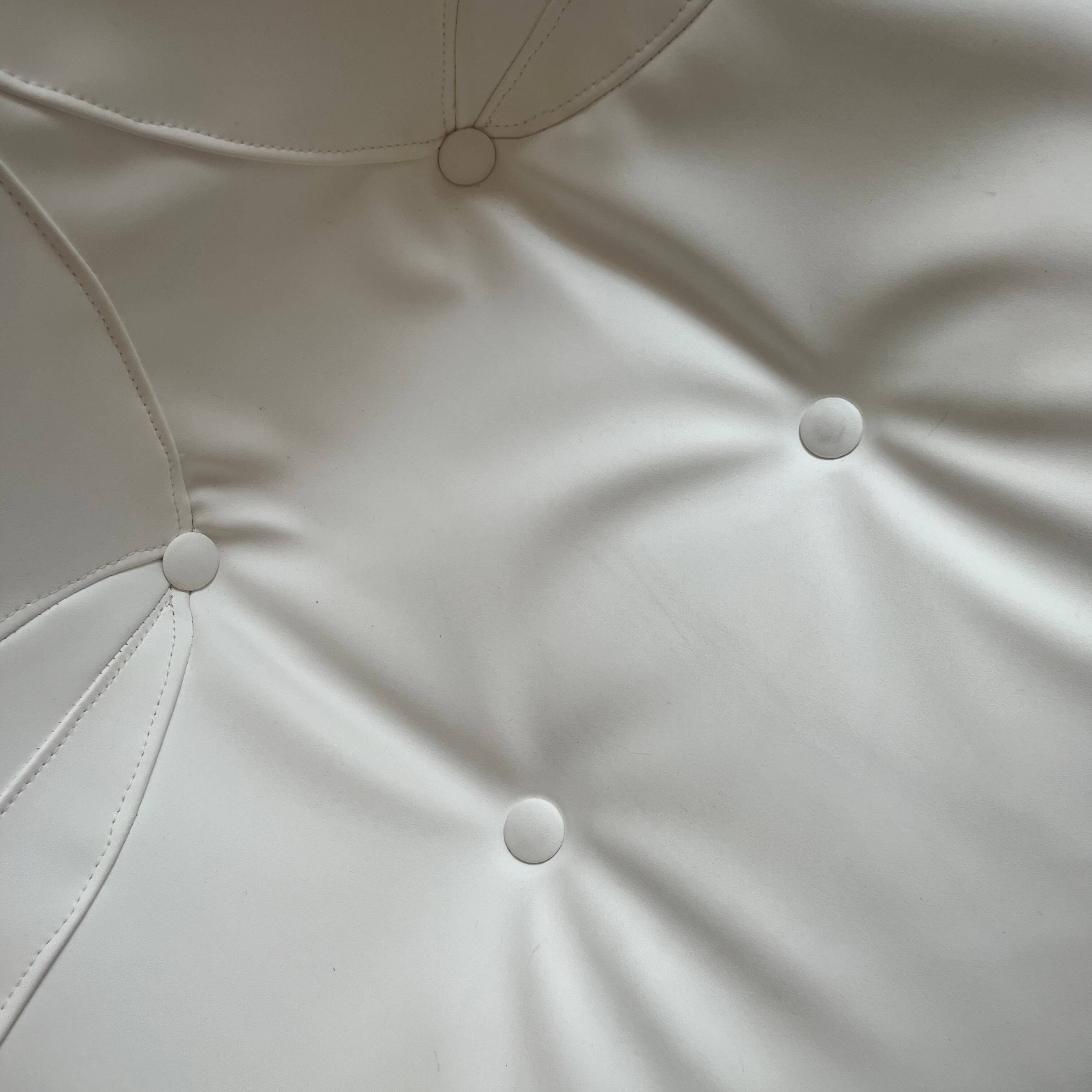 “Sphere” fireside chair Boris Tabacoff