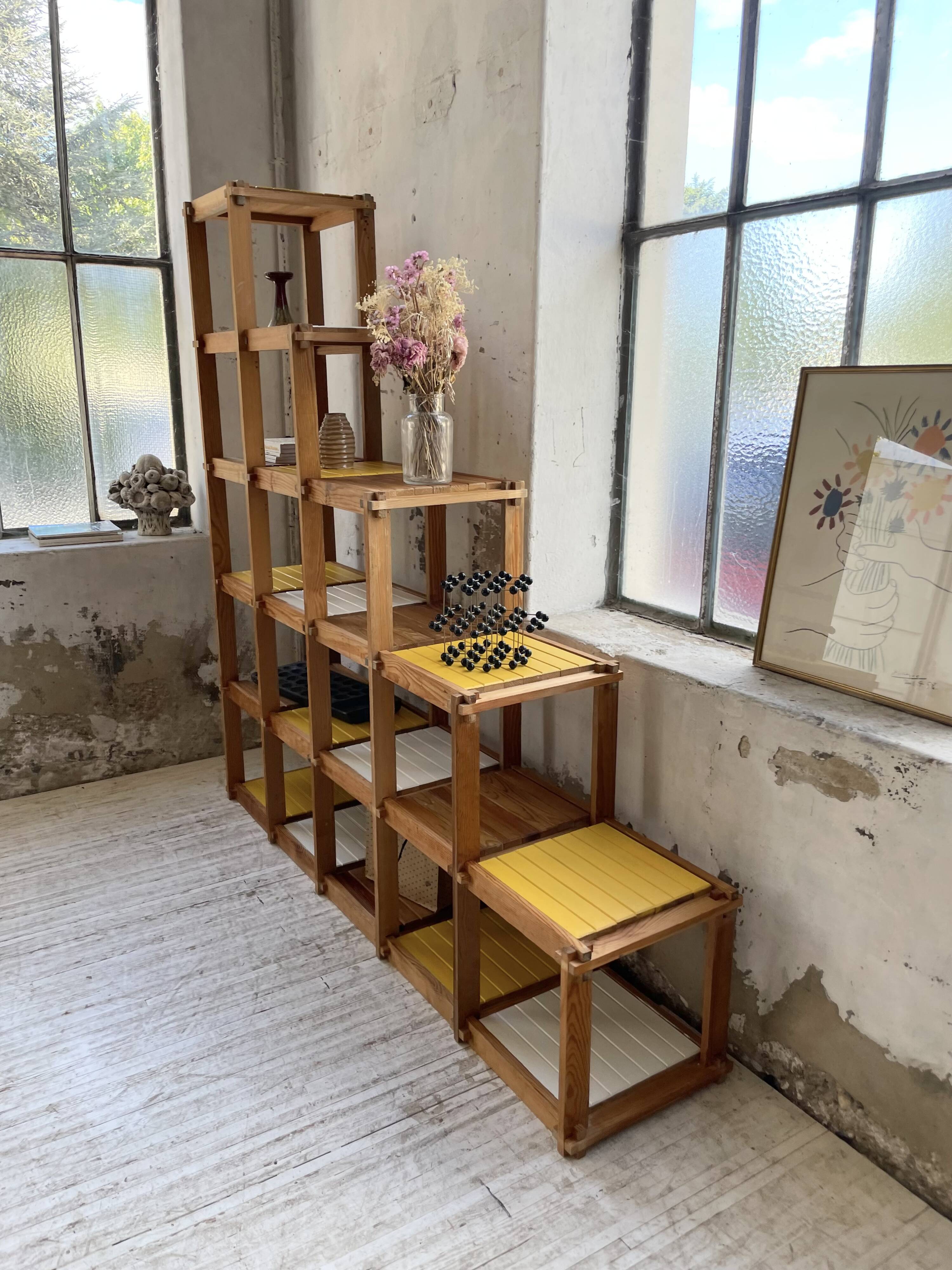 Bauhaus Maison Regain yellow white shelf