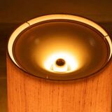 Minimalist Japandi desk lamp from the 1970s.