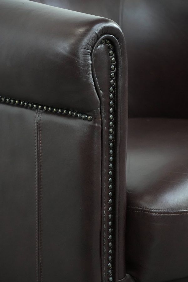 Club Armchair in Very Good Condition Made of Cowhide in English Style