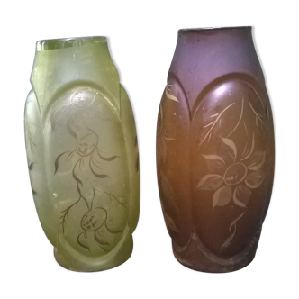 Paire de vases anciens