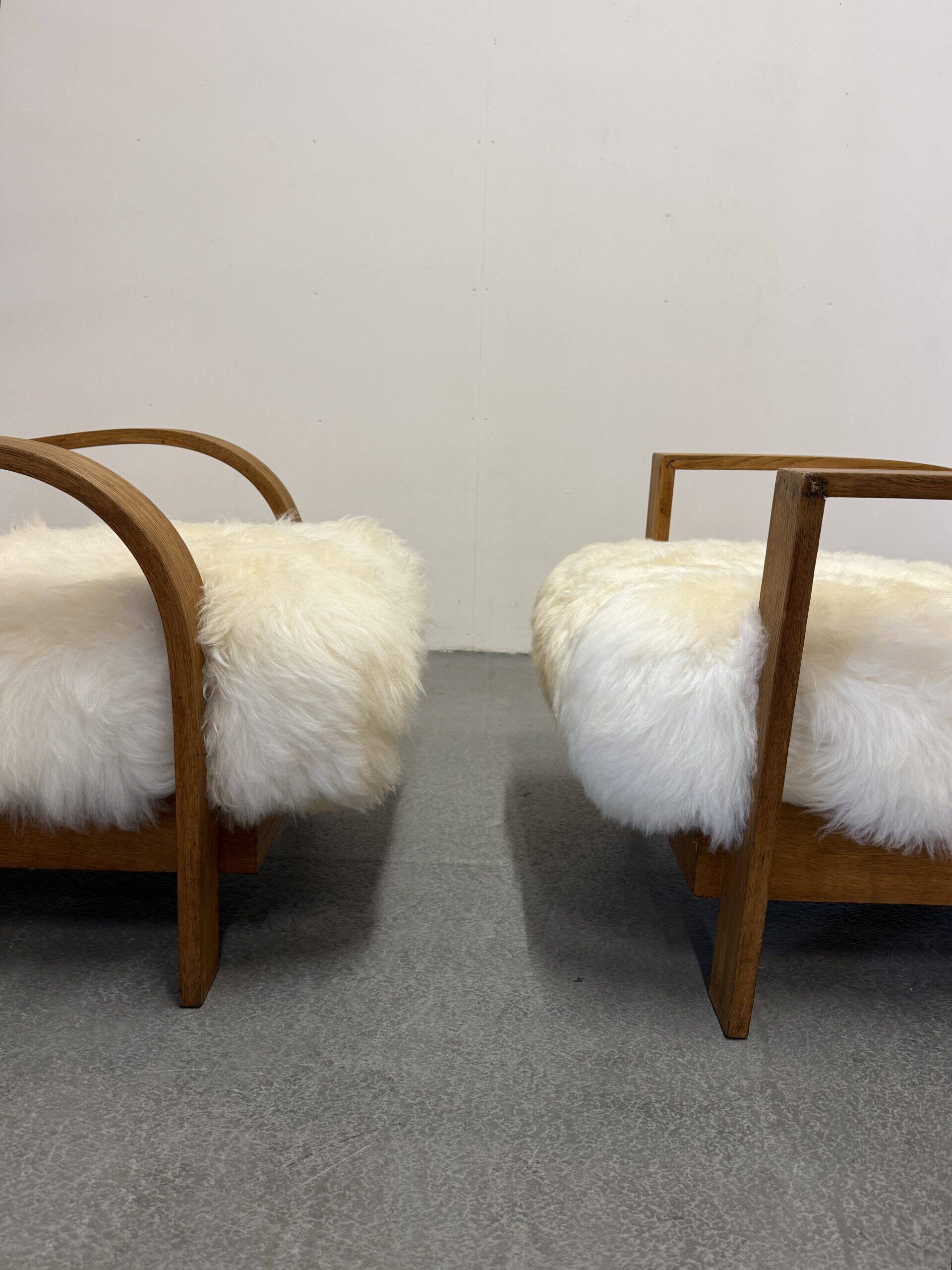 Fauteuils en peau de mouton Art Déco