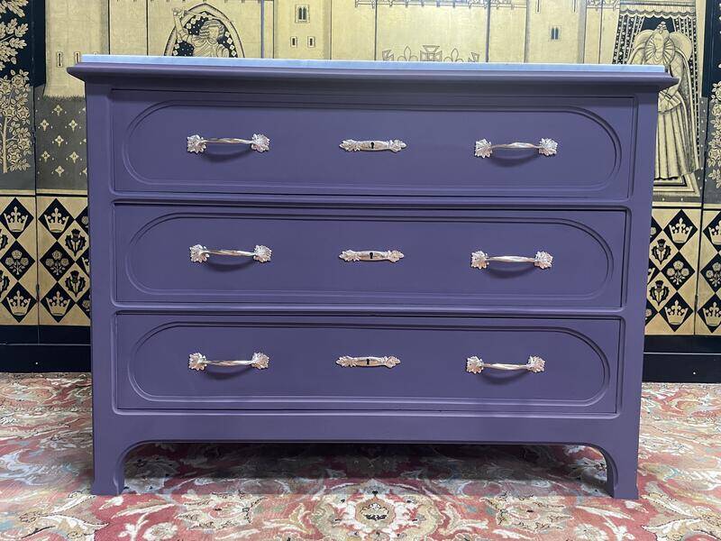 Painted Art Nouveau chest of drawers