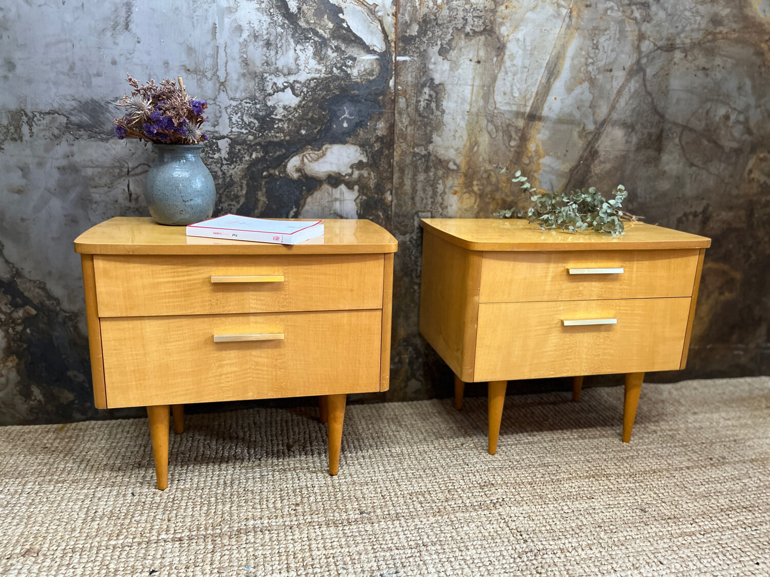 Pair of bedside feet compass