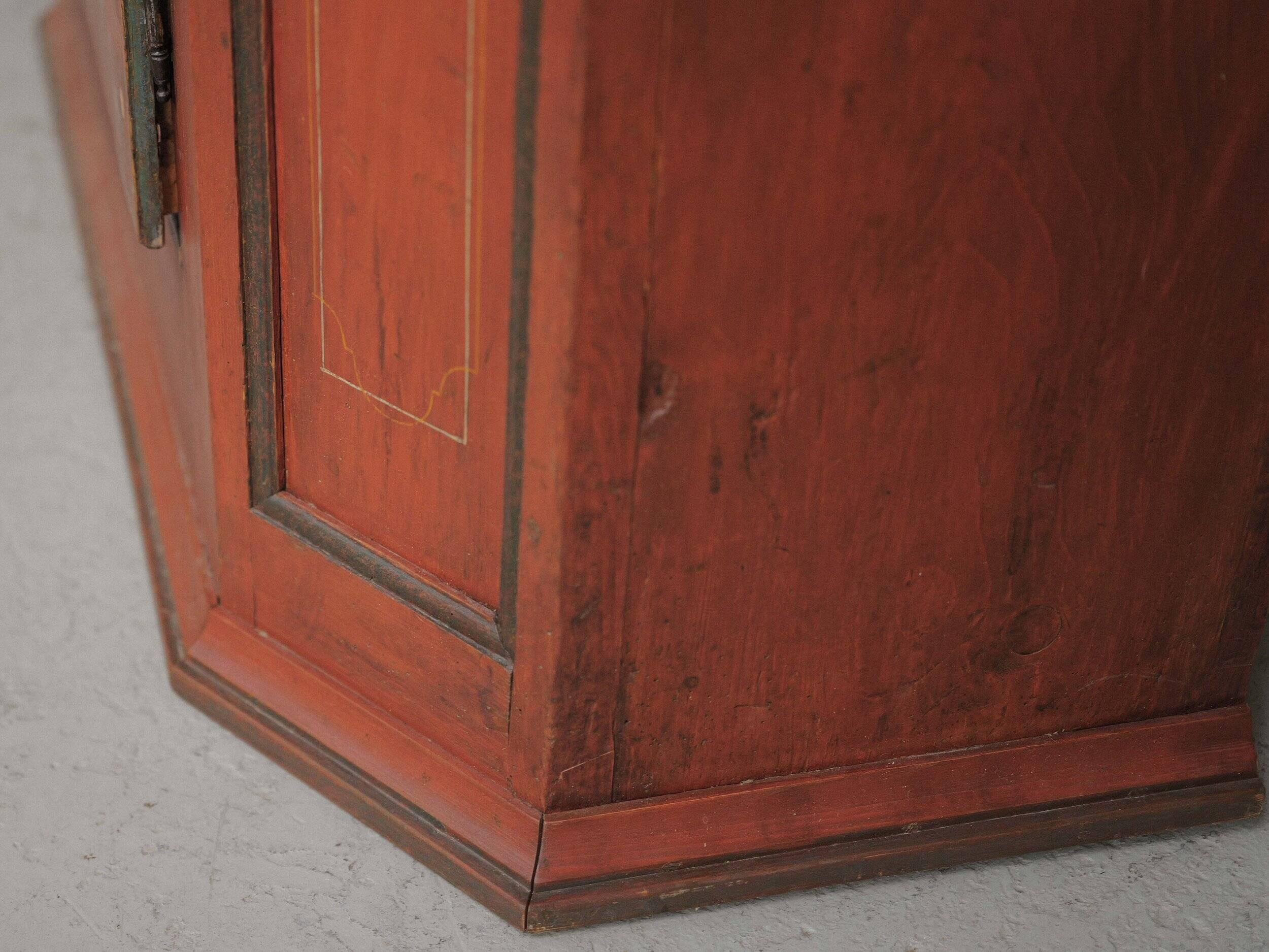 Bavarian wardrobe painted in solid pine, Folk Art, 19th century