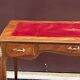 Bureau en marqueterie  bois de rose style Louis XV
