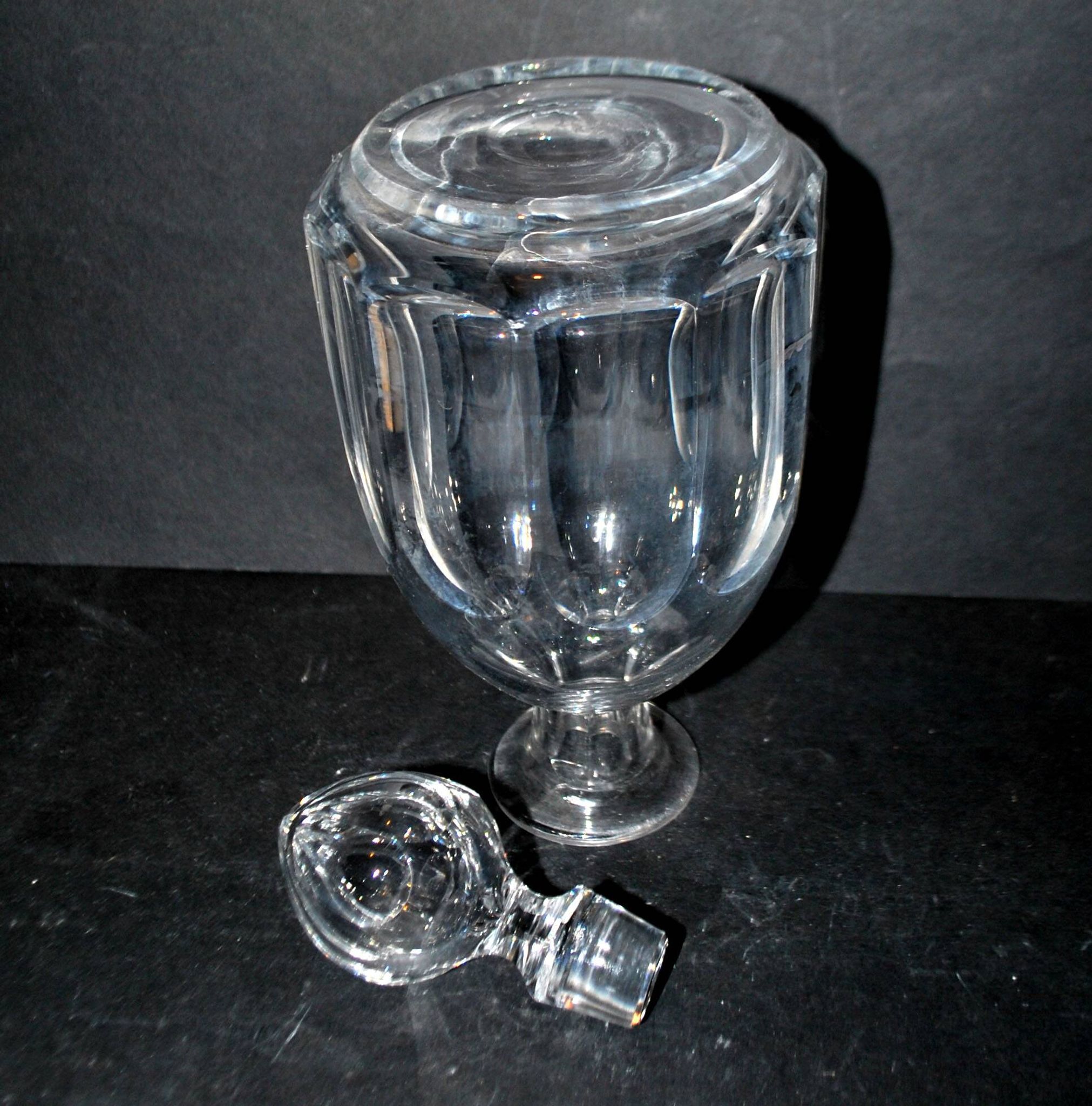 Carafe à whisky en cristal taillé à côtes plates saint-louis bristol? h25.5cm