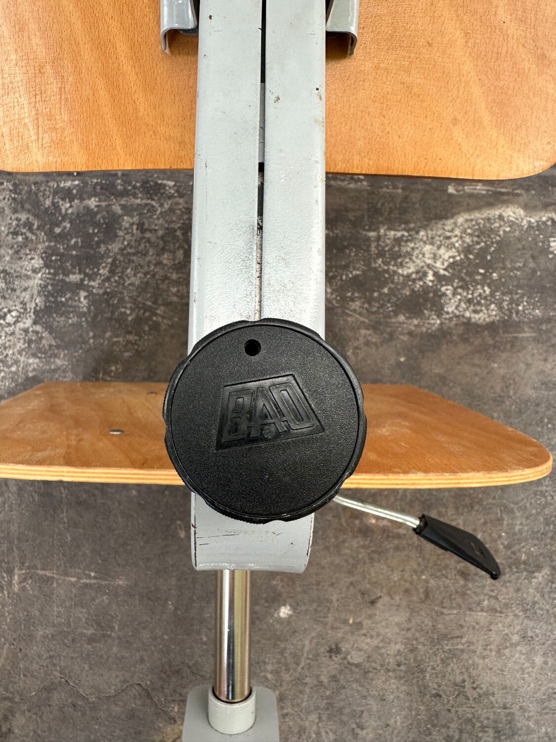 BAO industrial chair