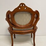 Salon Louis XVI canned and molded medallion