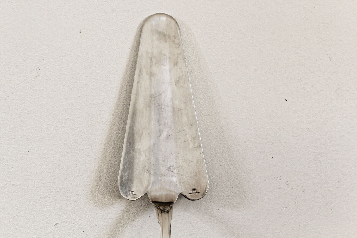 Christofle pie shovel, silver metal