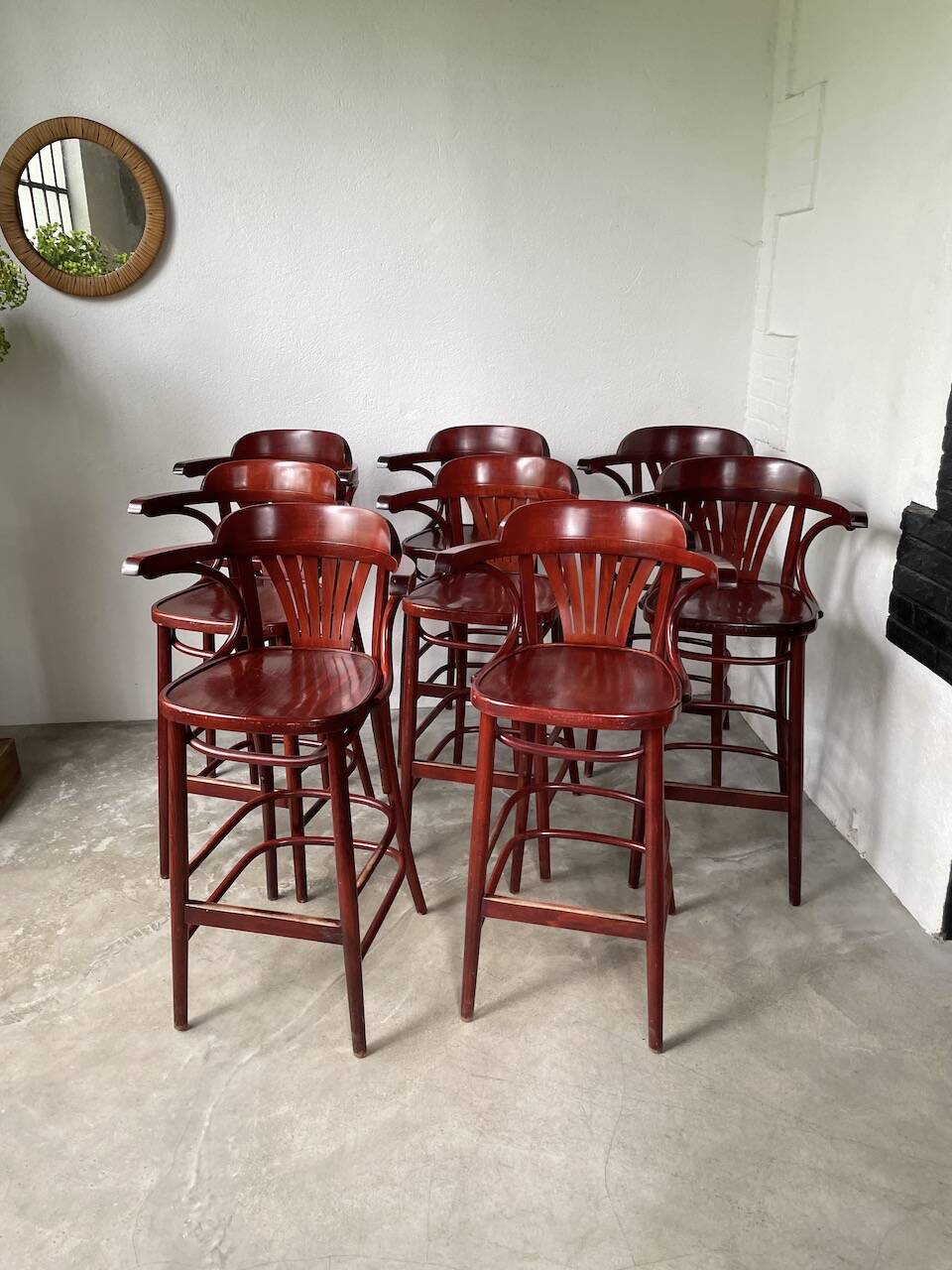 Set of 8 high bistro stools