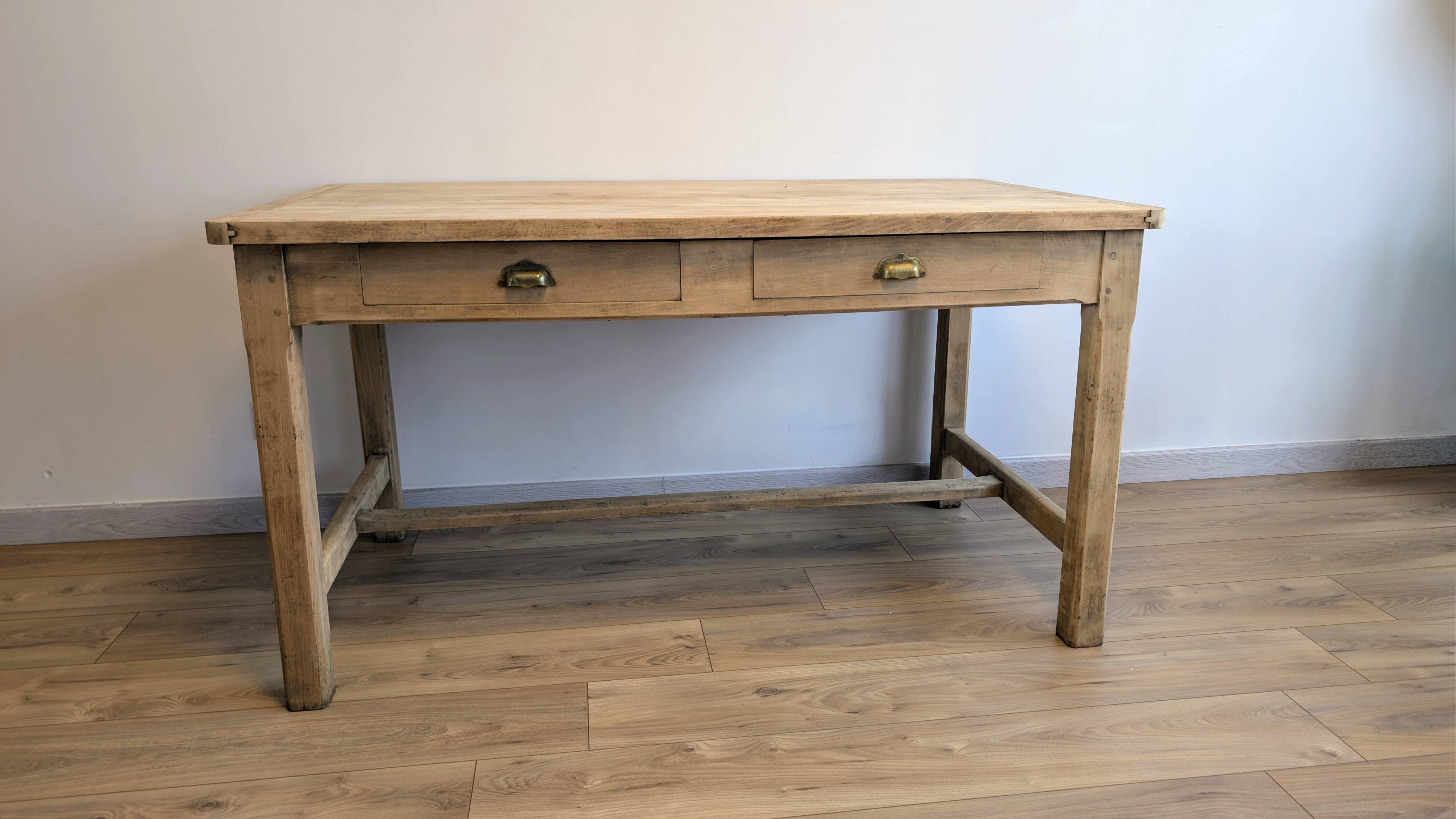 Old farmhouse table in solid cherry wood with drawers, 140 cm.