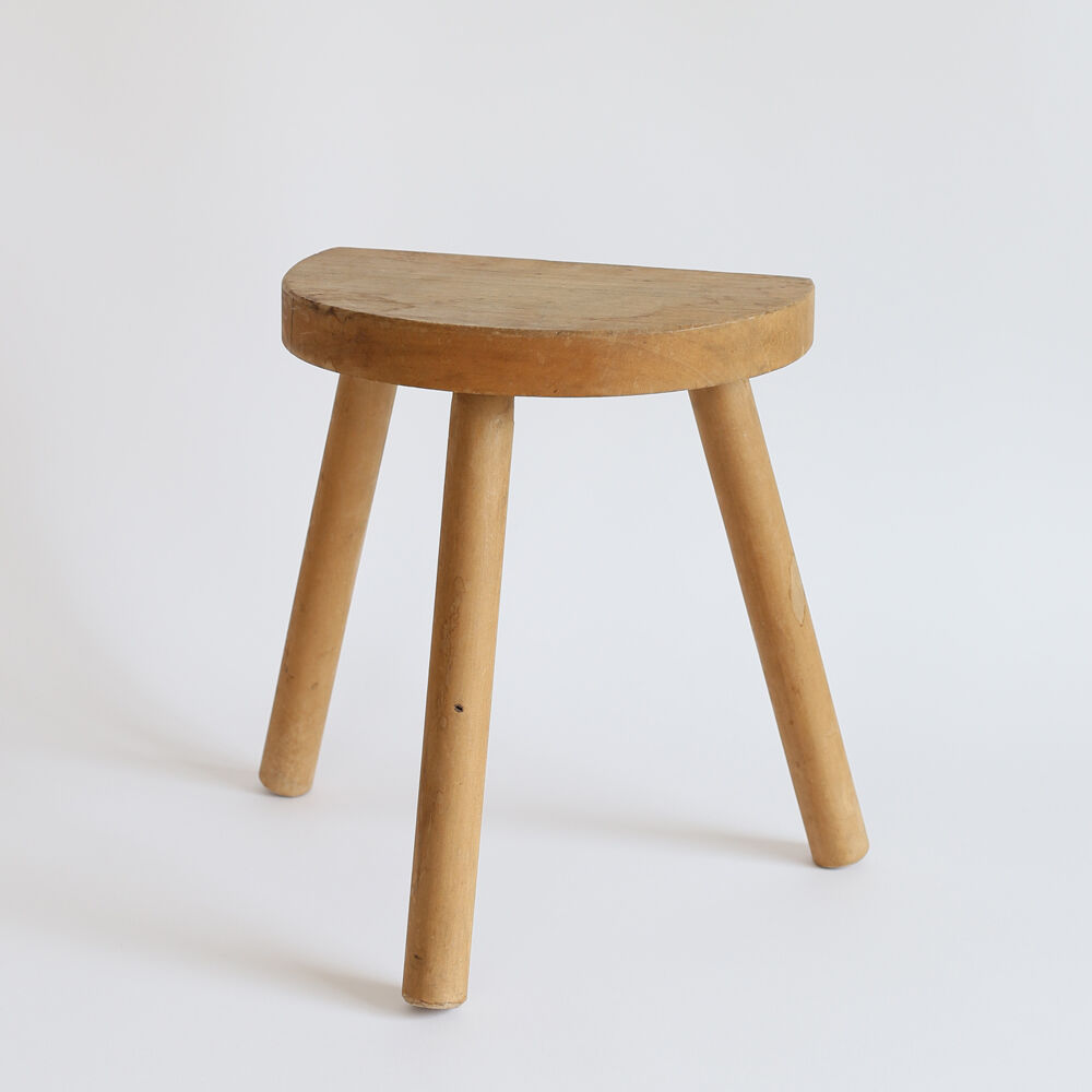 Tripod stool