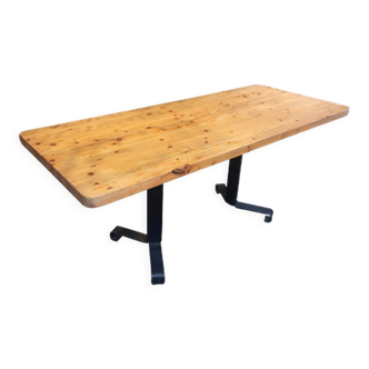 Charlotte periand table les arcs