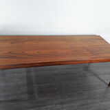 Extendable coffee table