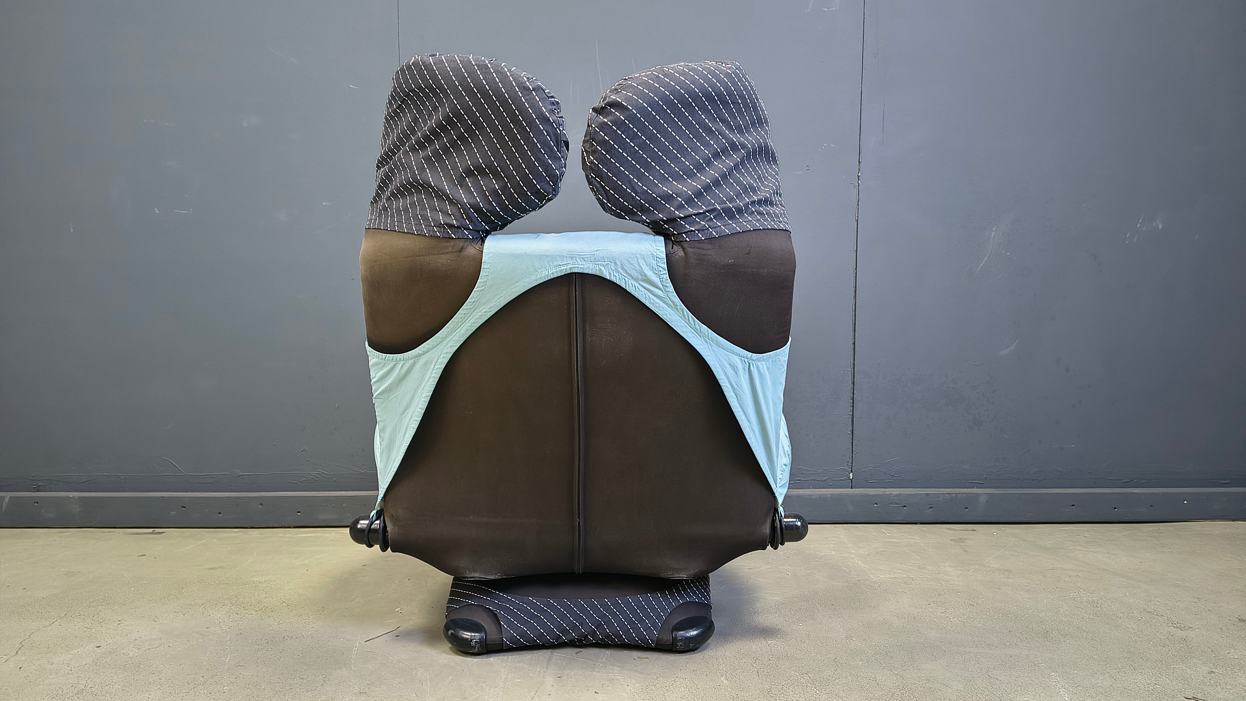 Wink easy chair designed by Toshiyuki Kita for Cassina, 1980s