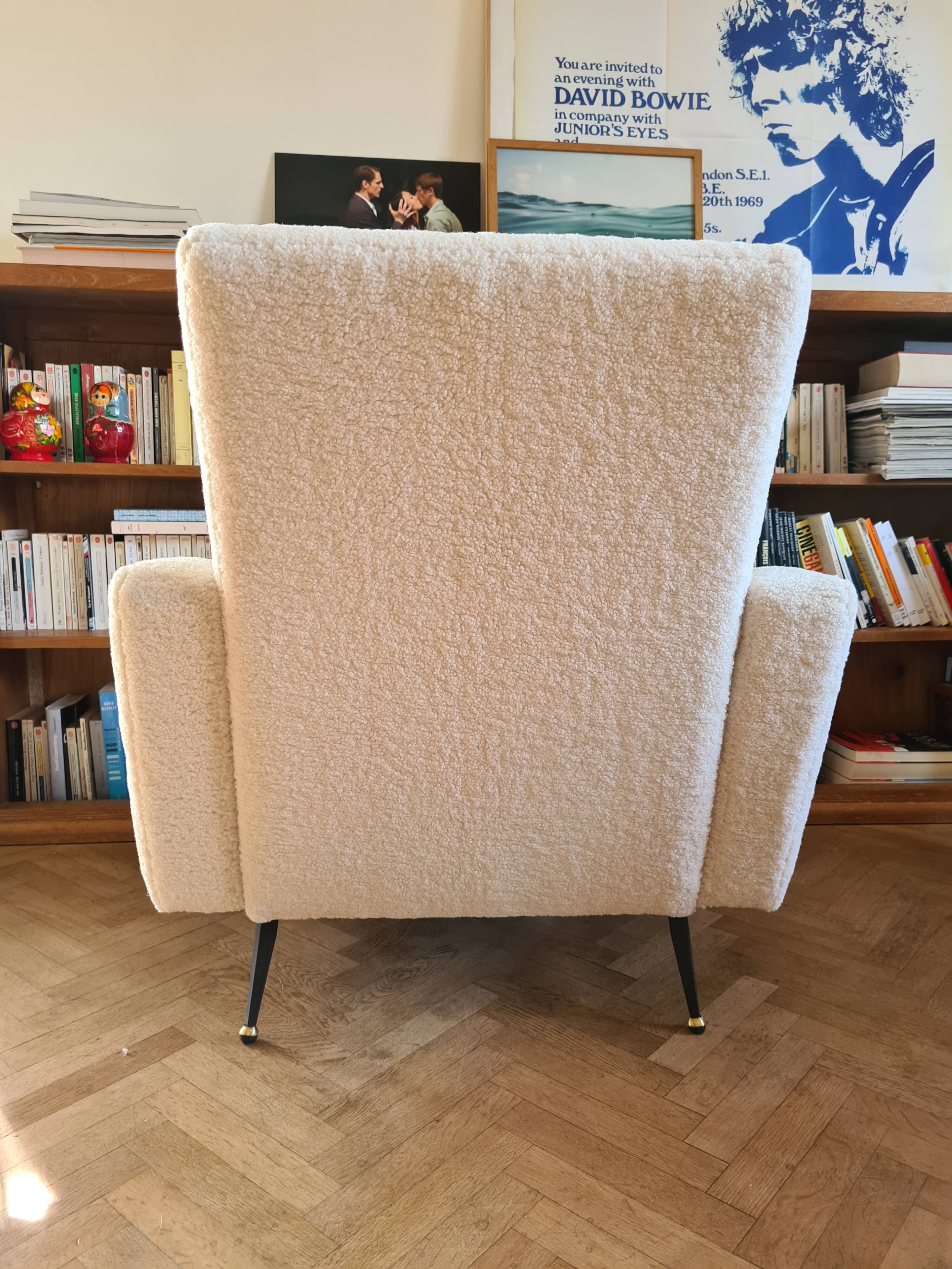 Rockabilly style armchair in white terry fabric