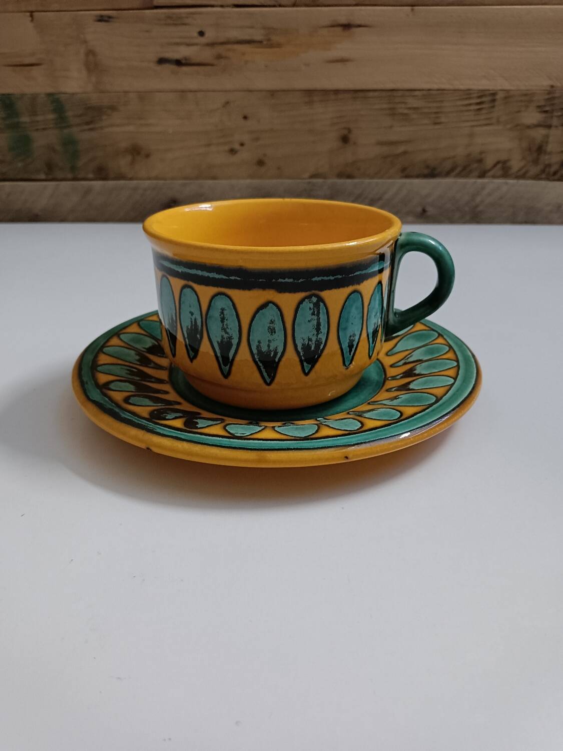 Large Saint Clement Yellow and Green Mug
