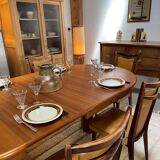 Oval Scandinavian table