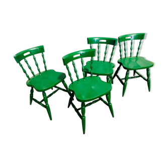 Lot de 4 chaises vert foncé d'un bistro aux Pays-Bas