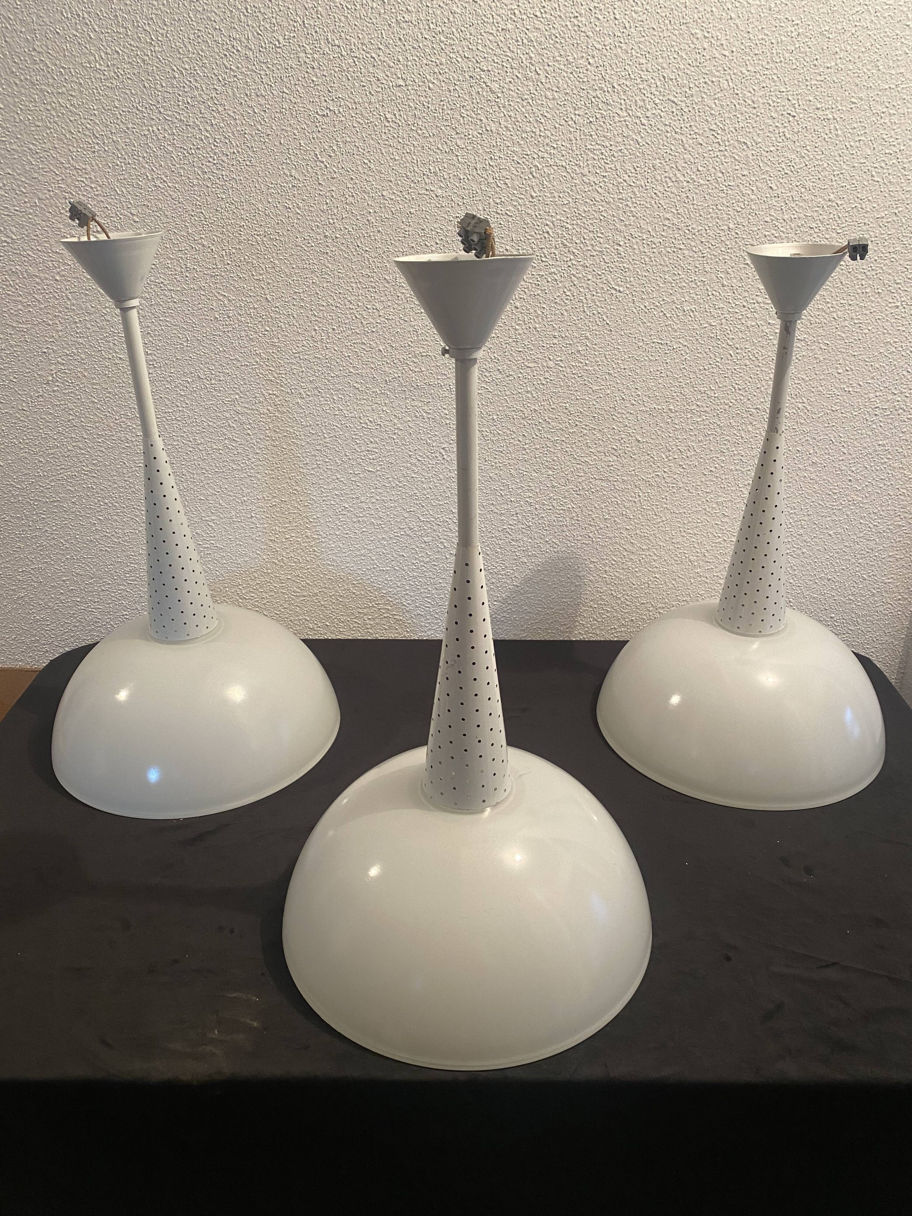 Lot de 3 lampes metal et verre holophane design année 70