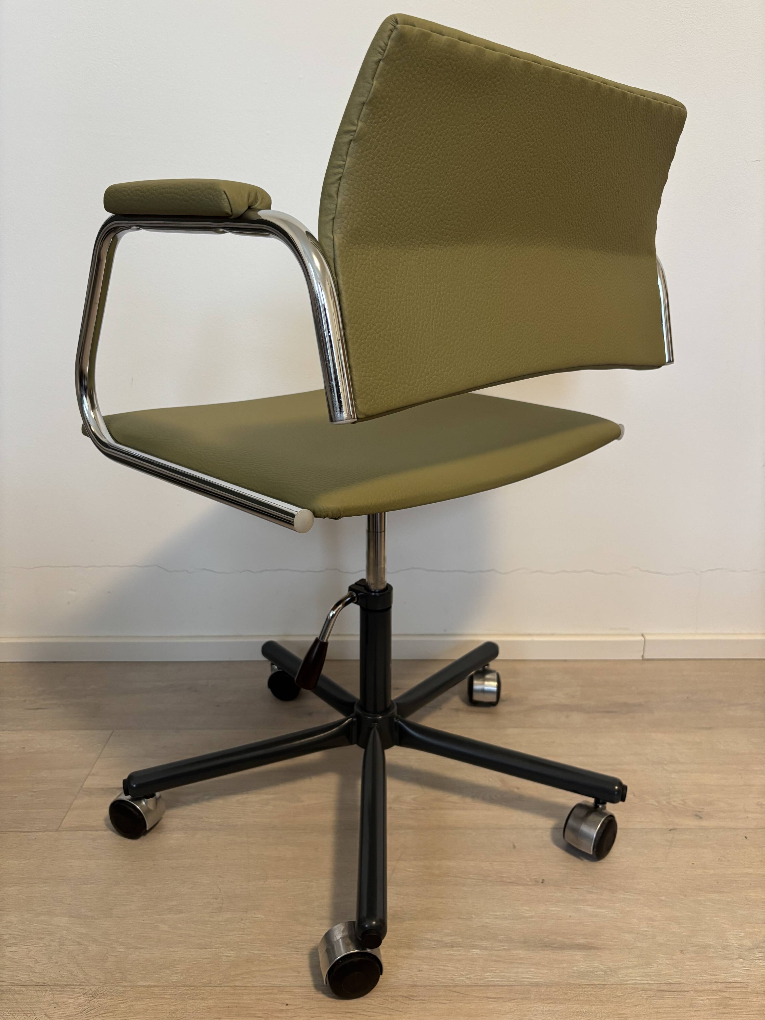 Fully Restored Kovona Office Desk Chair, Czechoslovakia 1970’s