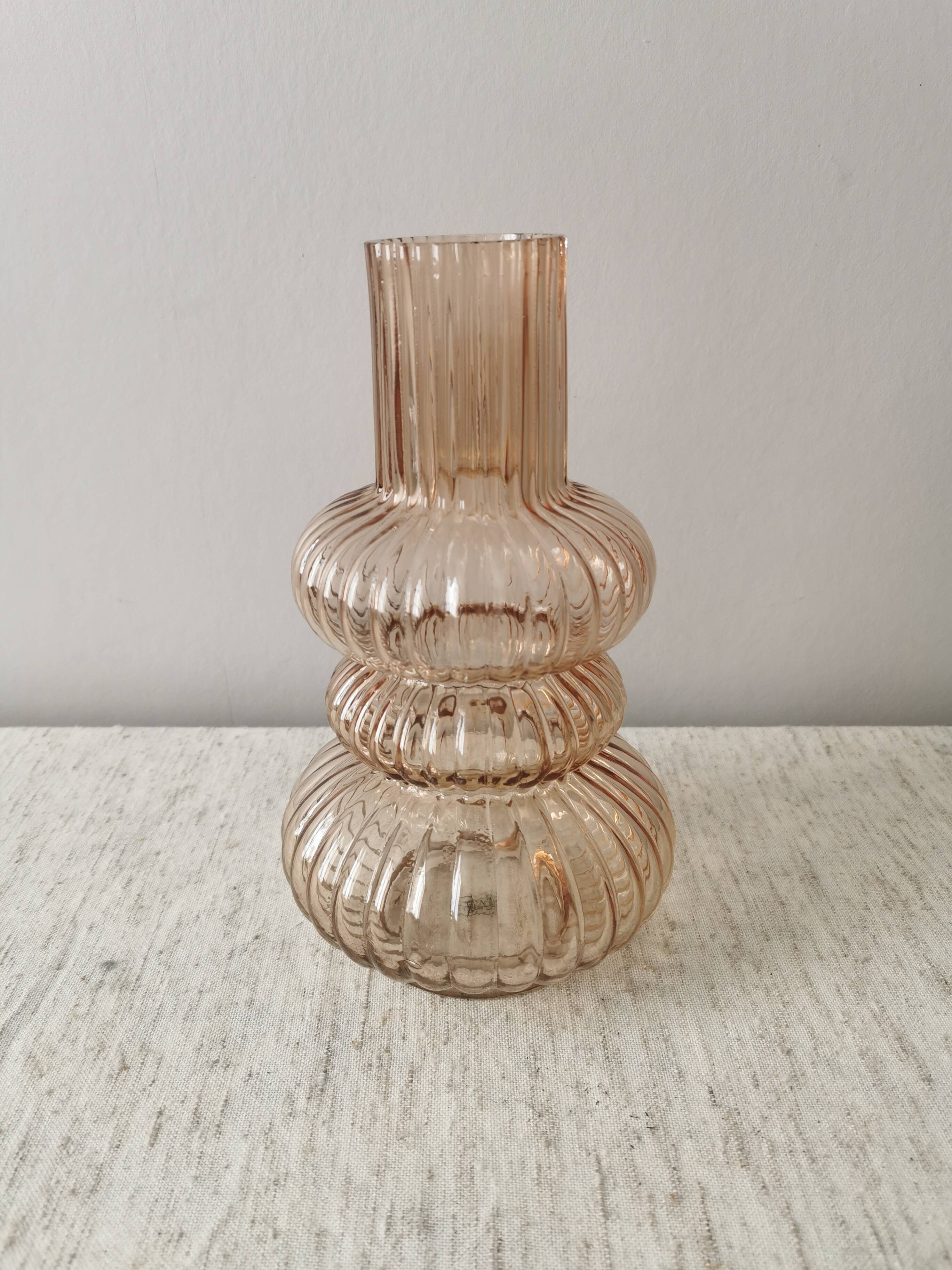 Second hand vase