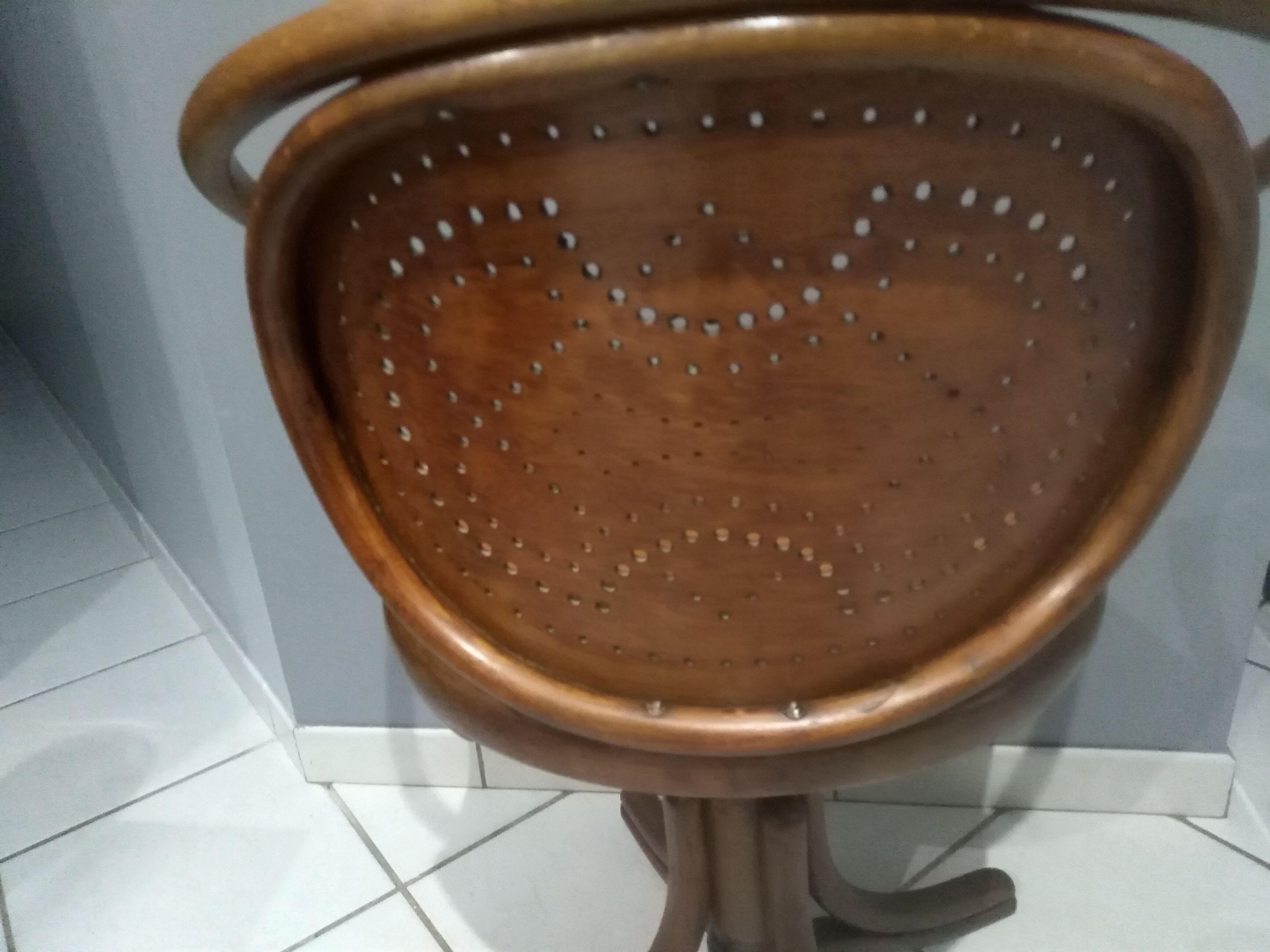 Fauteuil de bureau pivotant Thonet début XXeme