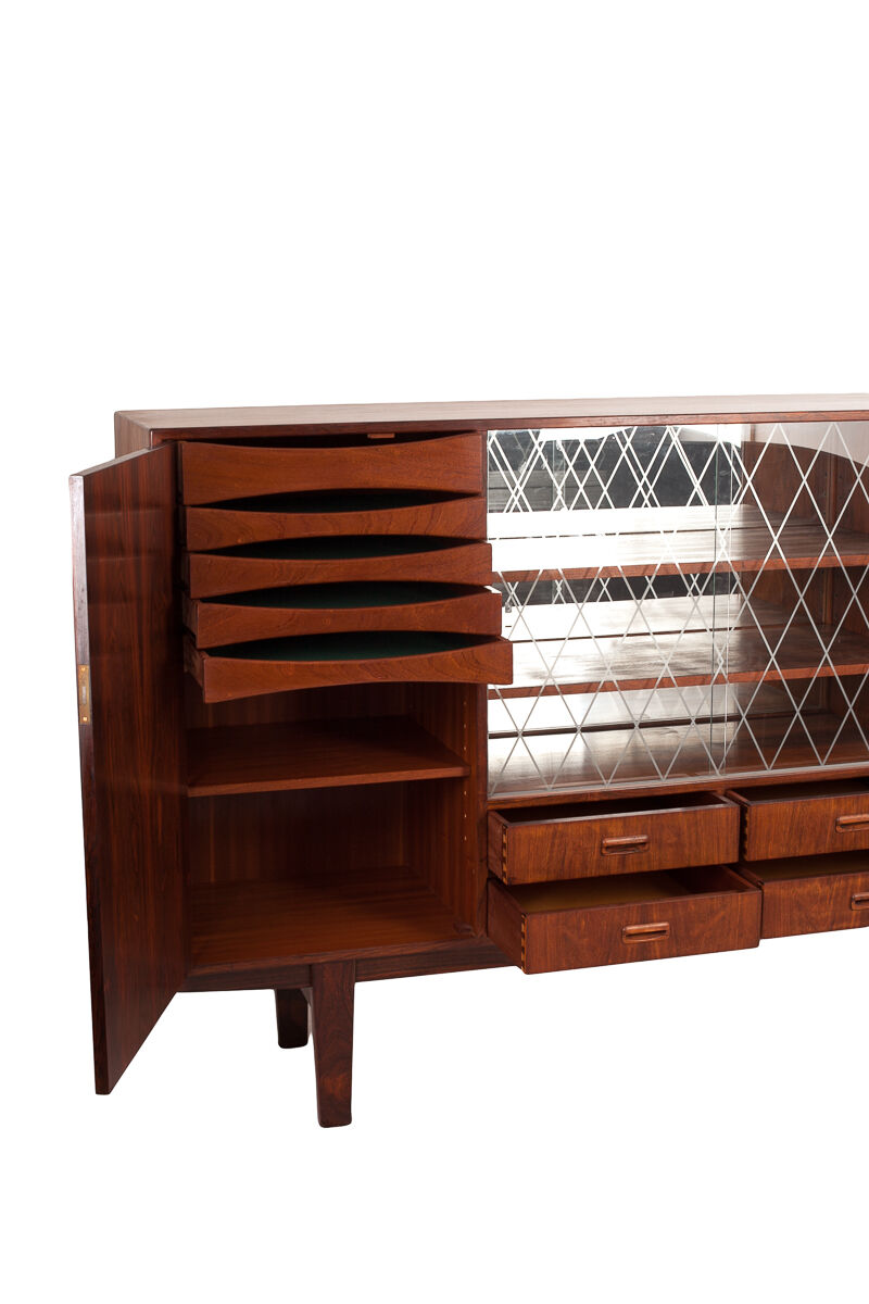 Buffet from the 1960